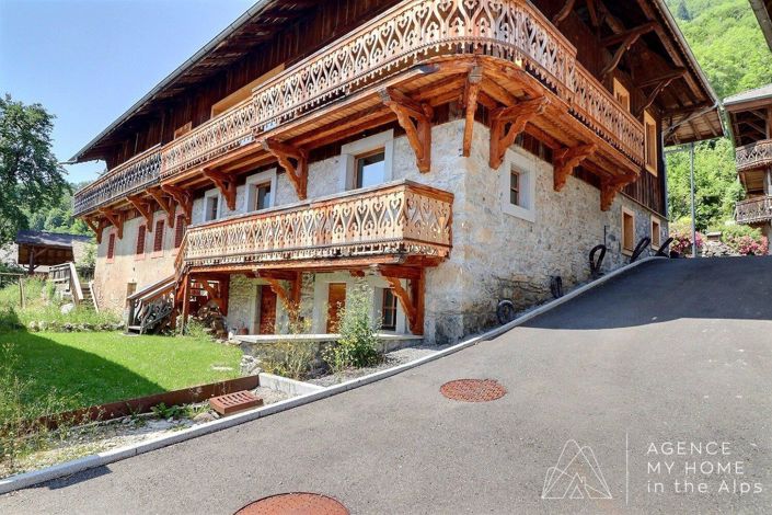 Image No.1-3 Bed Property for sale