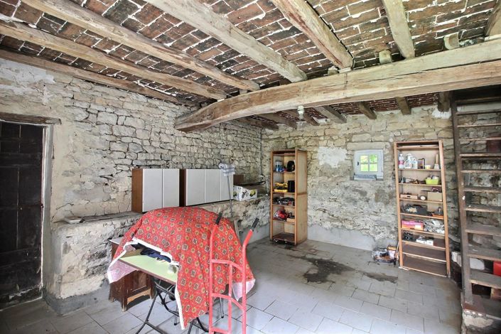 Image No.30-5 Bed House for sale