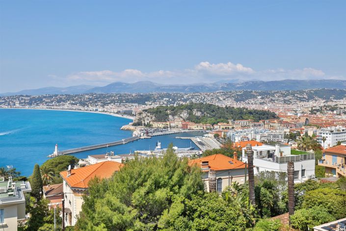 Image No.1-5 Bed House for sale