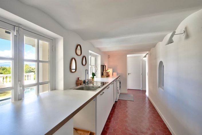 Image No.21-5 Bed House for sale