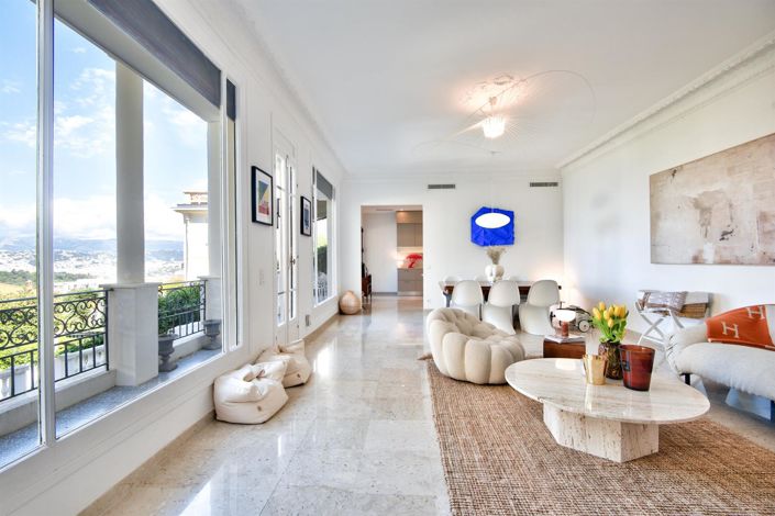 Image No.9-5 Bed House for sale