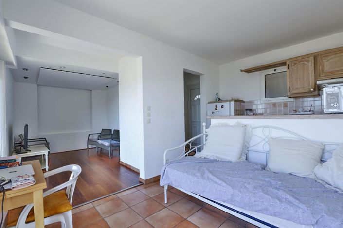 Image No.10-4 Bed House for sale