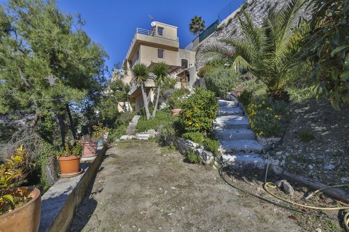 Image No.3-4 Bed House for sale