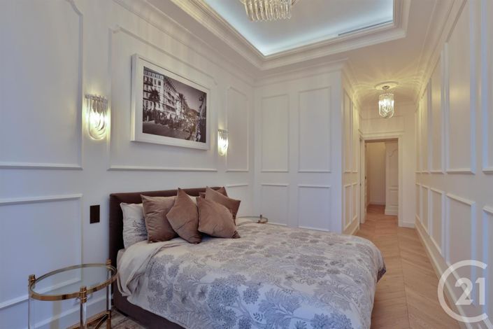 Image No.10-5 Bed Apartment for sale