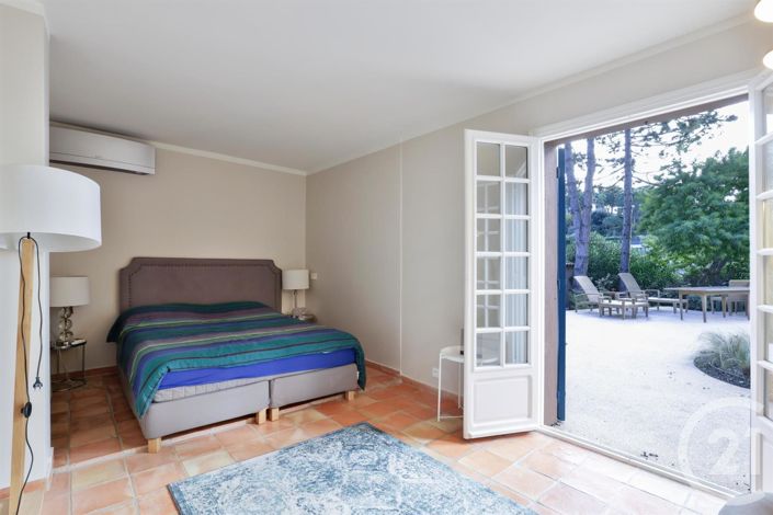 Image No.13-5 Bed House for sale