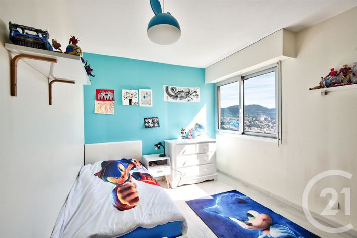 Image No.8-3 Bed Apartment for sale