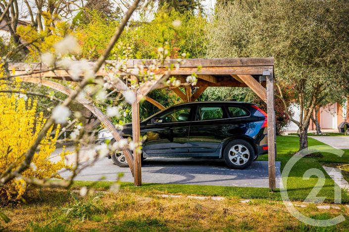 Image No.17-4 Bed House for sale