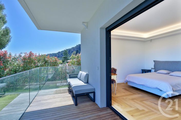 Image No.13-6 Bed House for sale