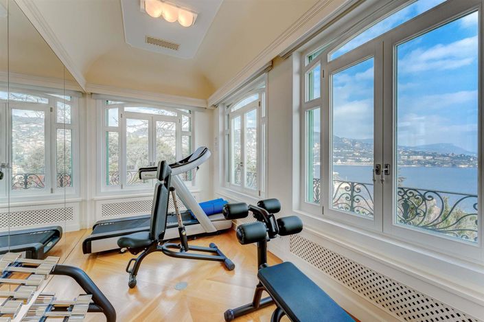 Image No.21-5 Bed House for sale