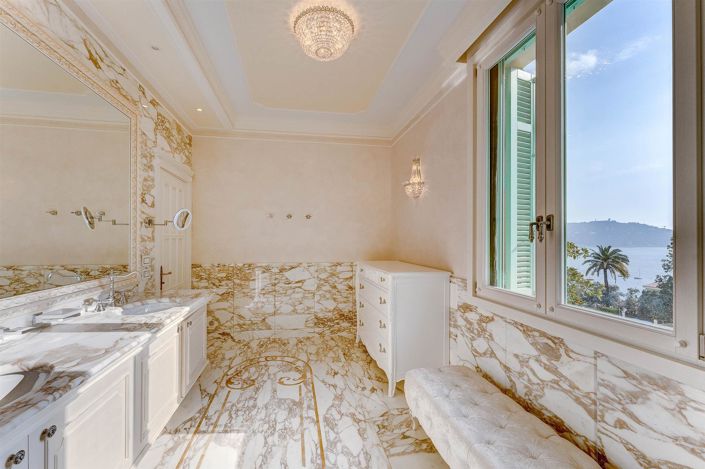 Image No.22-5 Bed House for sale