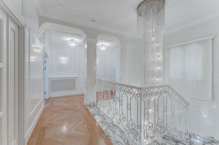 Image No.24-5 Bed House for sale