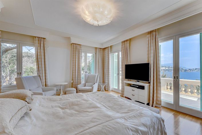 Image No.26-5 Bed House for sale