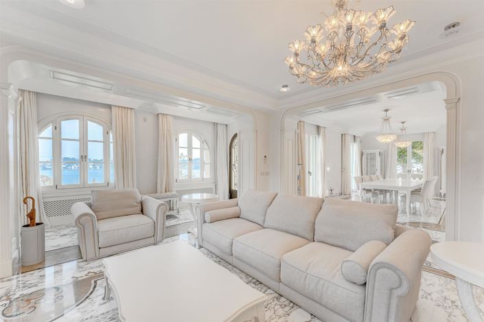 Image No.9-5 Bed House for sale