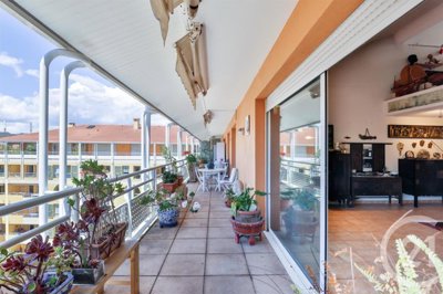 3 Bed Apartment for sale