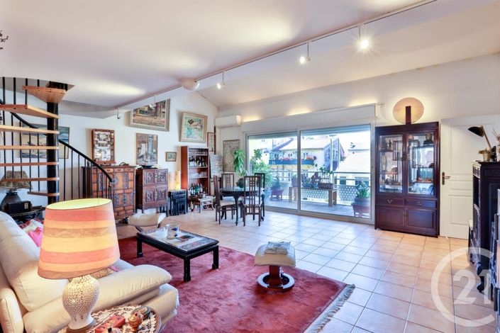 Image No.4-3 Bed Apartment for sale