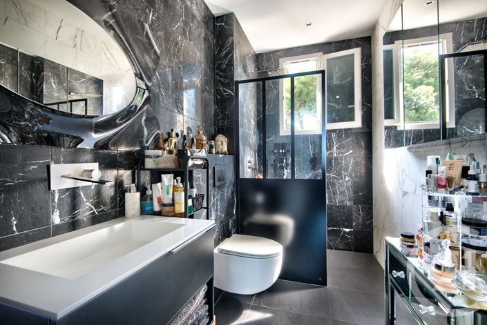 Image No.10-4 Bed House for sale