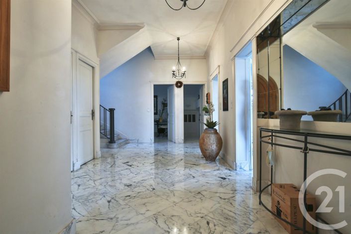 Image No.11-6 Bed House for sale