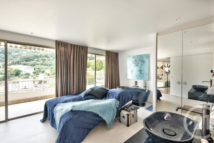 Image No.13-4 Bed Apartment for sale