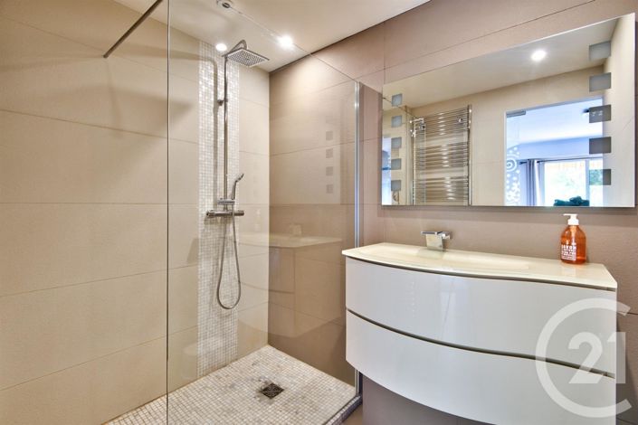 Image No.15-4 Bed Apartment for sale