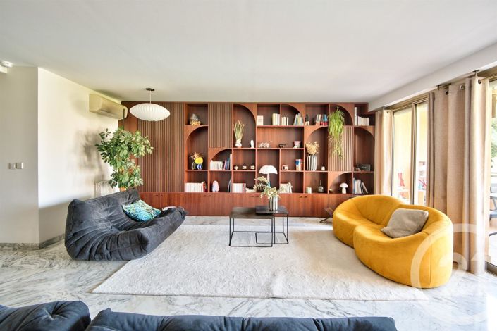 Image No.3-4 Bed Apartment for sale