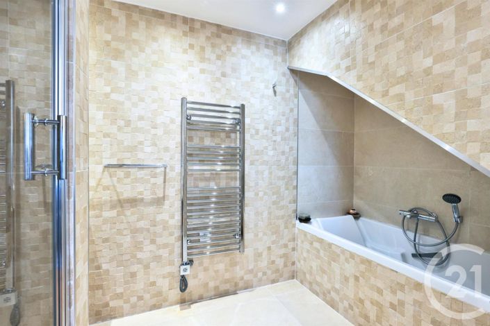 Image No.16-4 Bed House for sale