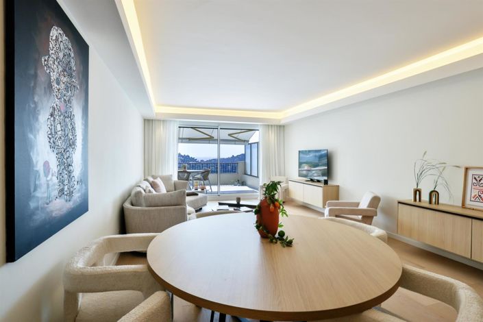 Image No.10-2 Bed Apartment for sale