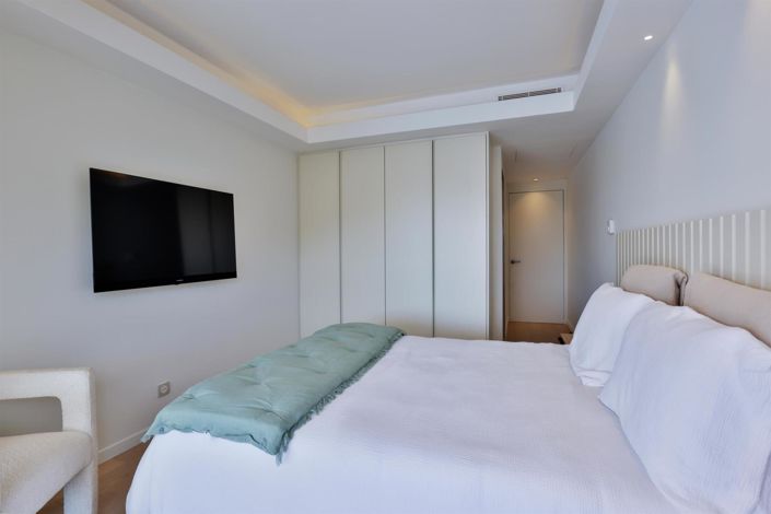 Image No.13-2 Bed Apartment for sale