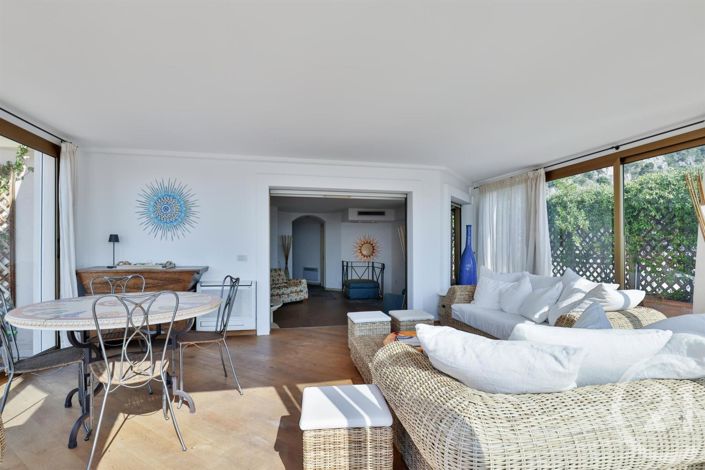 Image No.11-5 Bed Apartment for sale