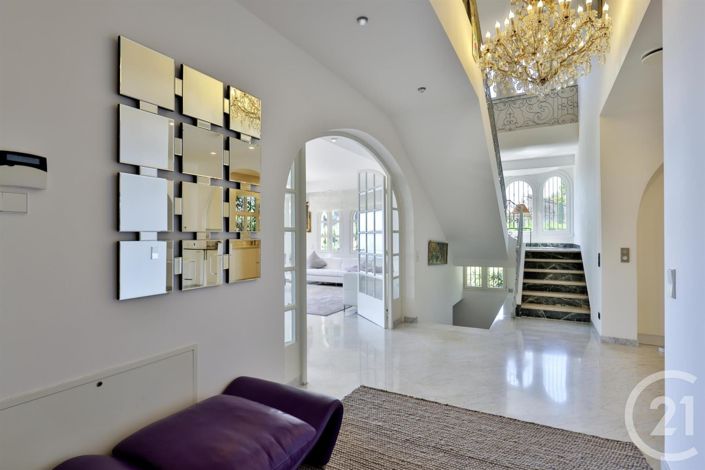 Image No.14-5 Bed House for sale