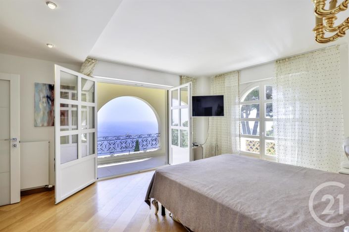 Image No.15-5 Bed House for sale