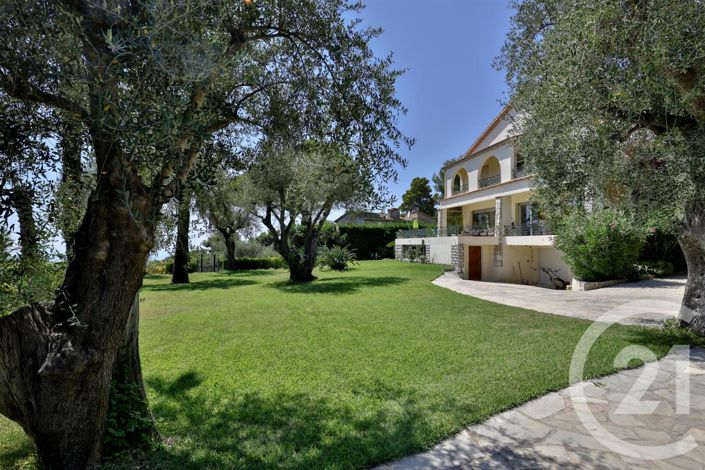 Image No.30-5 Bed House for sale