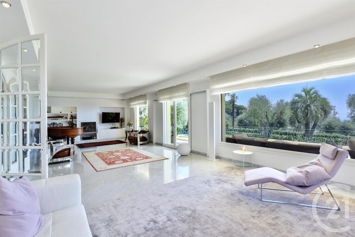 Image No.6-5 Bed House for sale