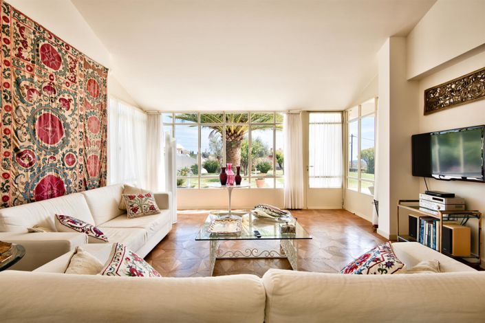 Image No.6-4 Bed House for sale