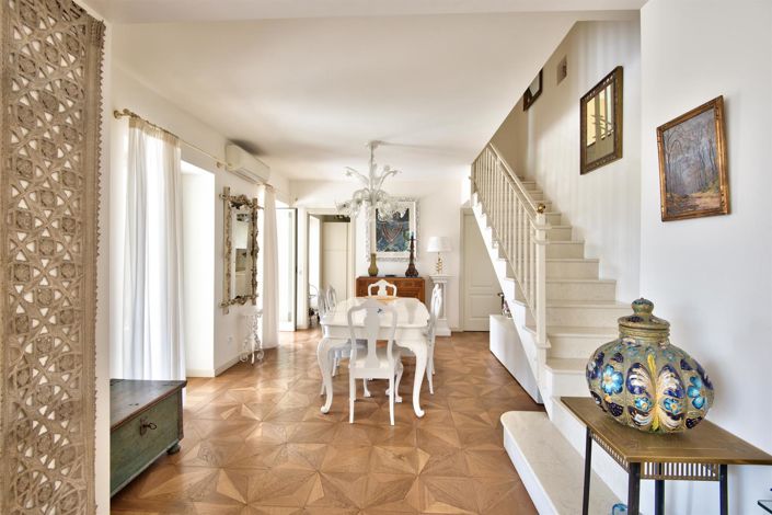 Image No.9-4 Bed House for sale