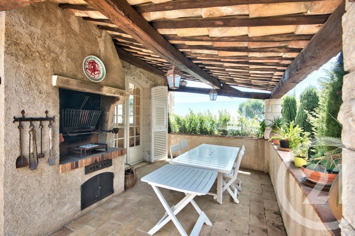 Image No.10-5 Bed House for sale