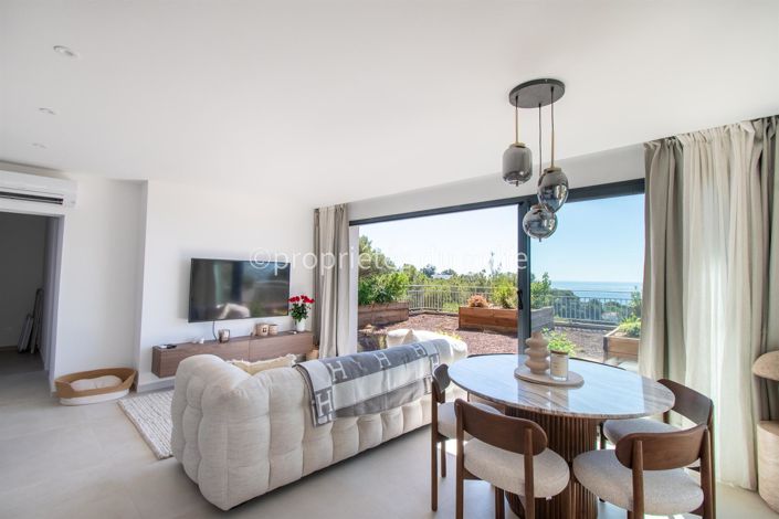 Image No.5-3 Bed House for sale