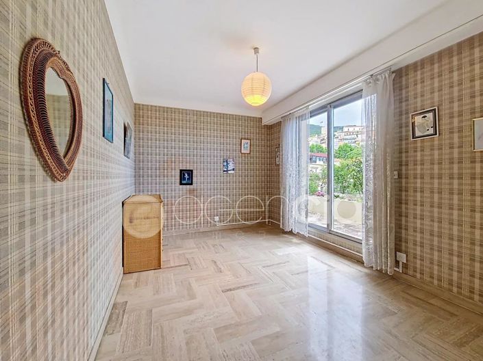 Image No.11-4 Bed Apartment for sale