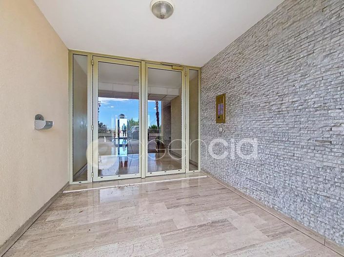 Image No.17-4 Bed Apartment for sale