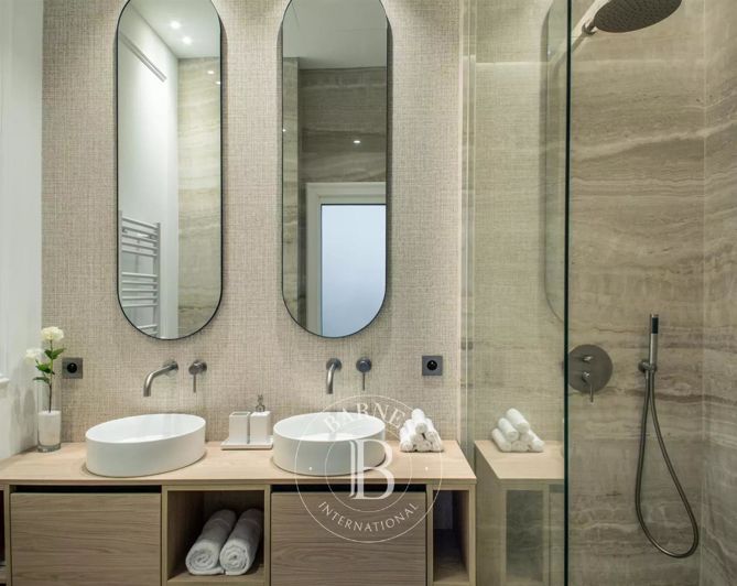 Image No.18-4 Bed Apartment for sale