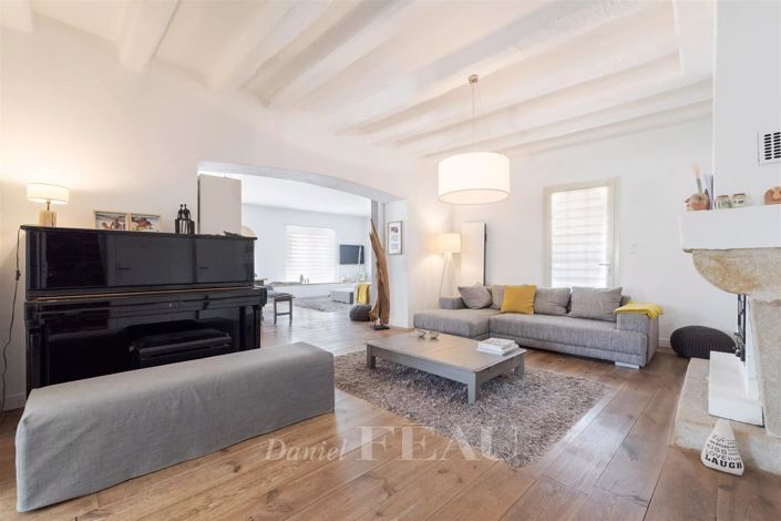 Image No.11-9 Bed House for sale