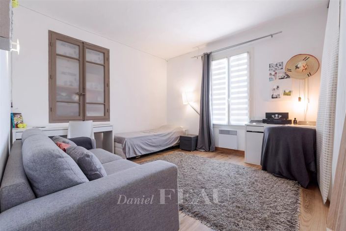 Image No.14-9 Bed House for sale