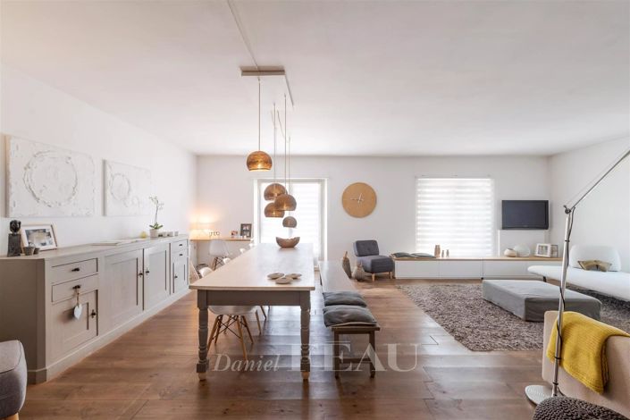 Image No.8-9 Bed House for sale