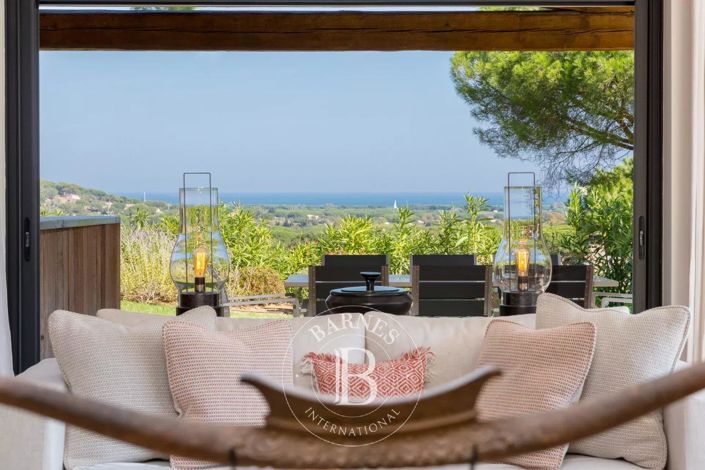 Image No.3-6 Bed House for sale