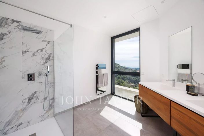 Image No.15-5 Bed House for sale