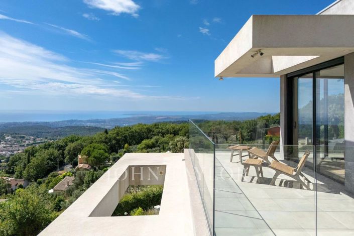 Image No.16-5 Bed House for sale