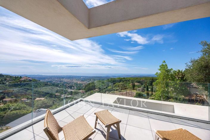 Image No.19-5 Bed House for sale