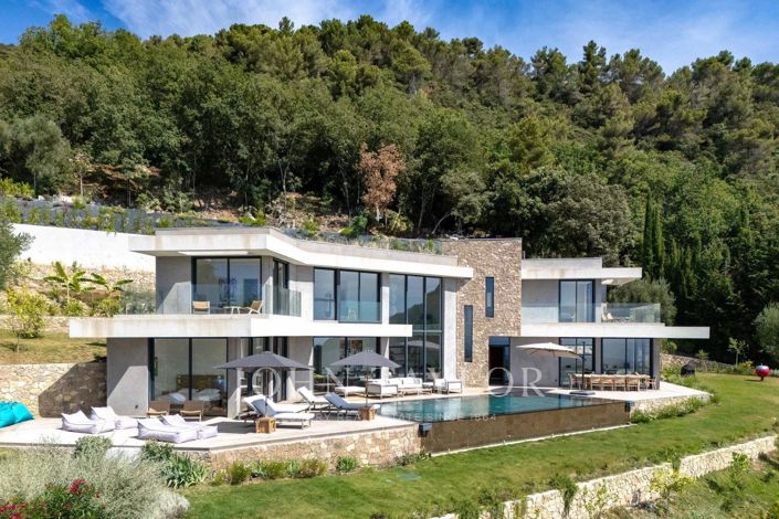 Image No.26-5 Bed House for sale