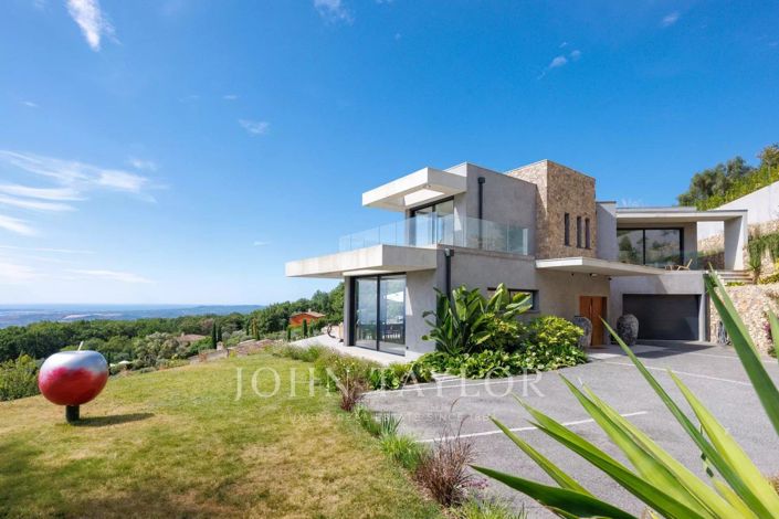 Image No.5-5 Bed House for sale