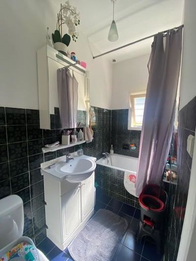 Image No.10-3 Bed House for sale