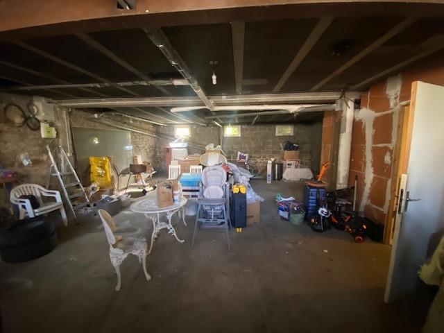 Image No.11-3 Bed House for sale